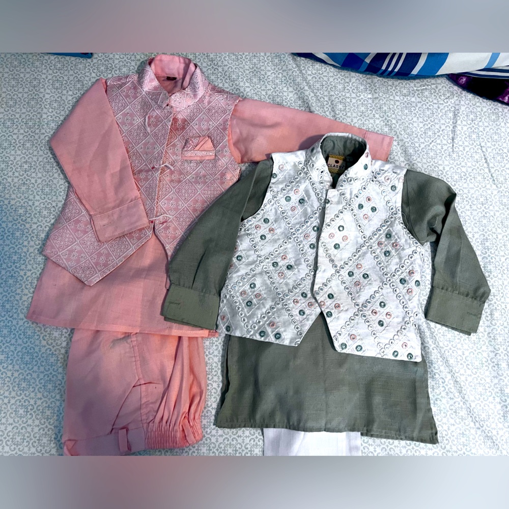 Ethnic bundle. Please refer enclosed video for condition reference.